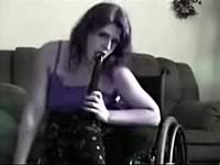 女性障害者のオナニー動画