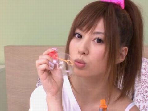 成瀬心美のスパッツ着衣セックス