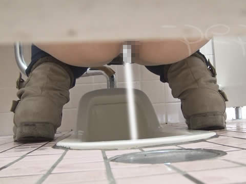 【至高洗面所盗撮】至高洗面所盗撮 12 至高体育館下方撮り!!外撮りキターっ!!