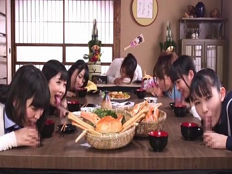 壁!机!椅子!から飛び出る生チ●ポが昔懐かしい実家 「お正月だよ!しゃぶりながら」...さらにハメながら!! '8年ぶりの帰郷、久々に触れた家族の優しさに心を打たれる'編