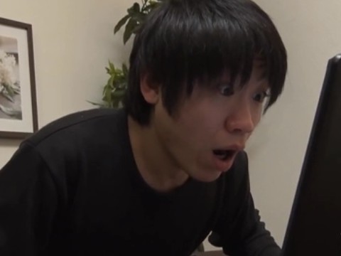 エロ動画に出演する妻