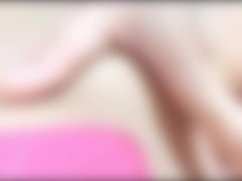 スカイプで無修正マンコを配信してしまうぽっちゃりJC